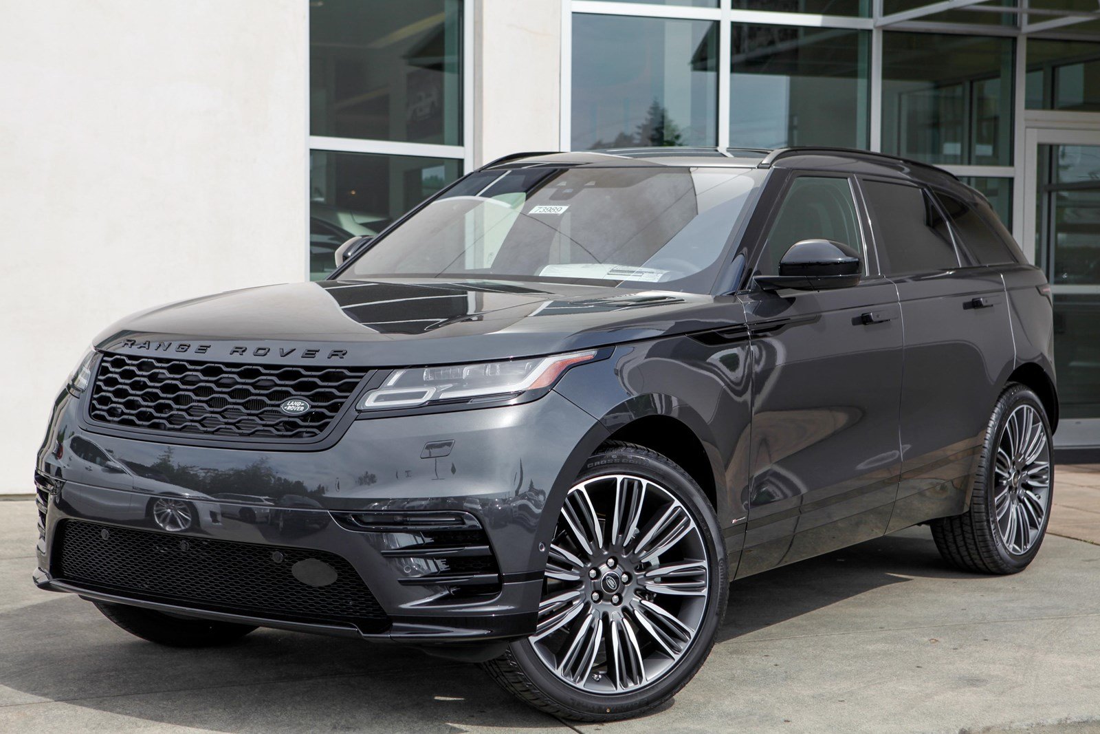 New 2018 Land Rover Range Rover Velar R-Dynamic HSE Sport Utility In ...